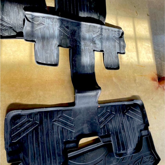 All weather floor mats for Toyota highlander. Used for one season. - Picture 1 of 1